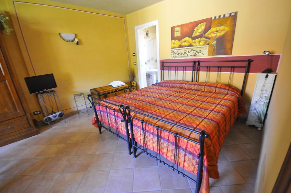 Bed and Breakfast Ca' Pavaglione Country House Borgomale Zimmer foto